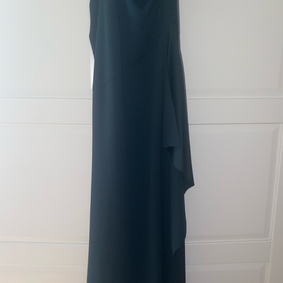 Xscape Sleeveless Formal Green Dress, Size 4 - Picture 5 of 9